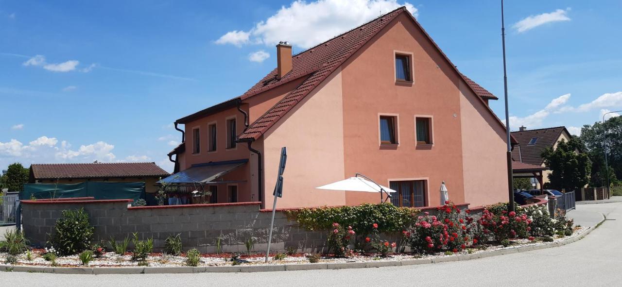 Wellness Penzion Palice Jindřichův Hradec Exterior foto